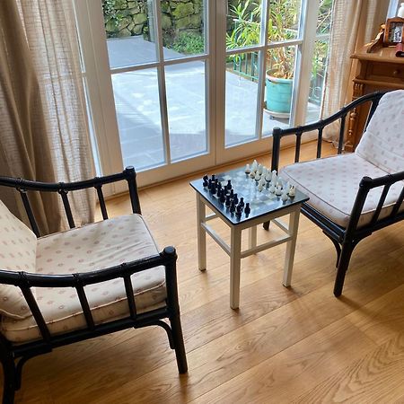Eine Gemuetliche Ferienwohnung Mit Garten Bad Karlshafen Exteriör bild